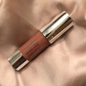 Clinique Blush  Chubby Stick in 01 Amp’d up Apple